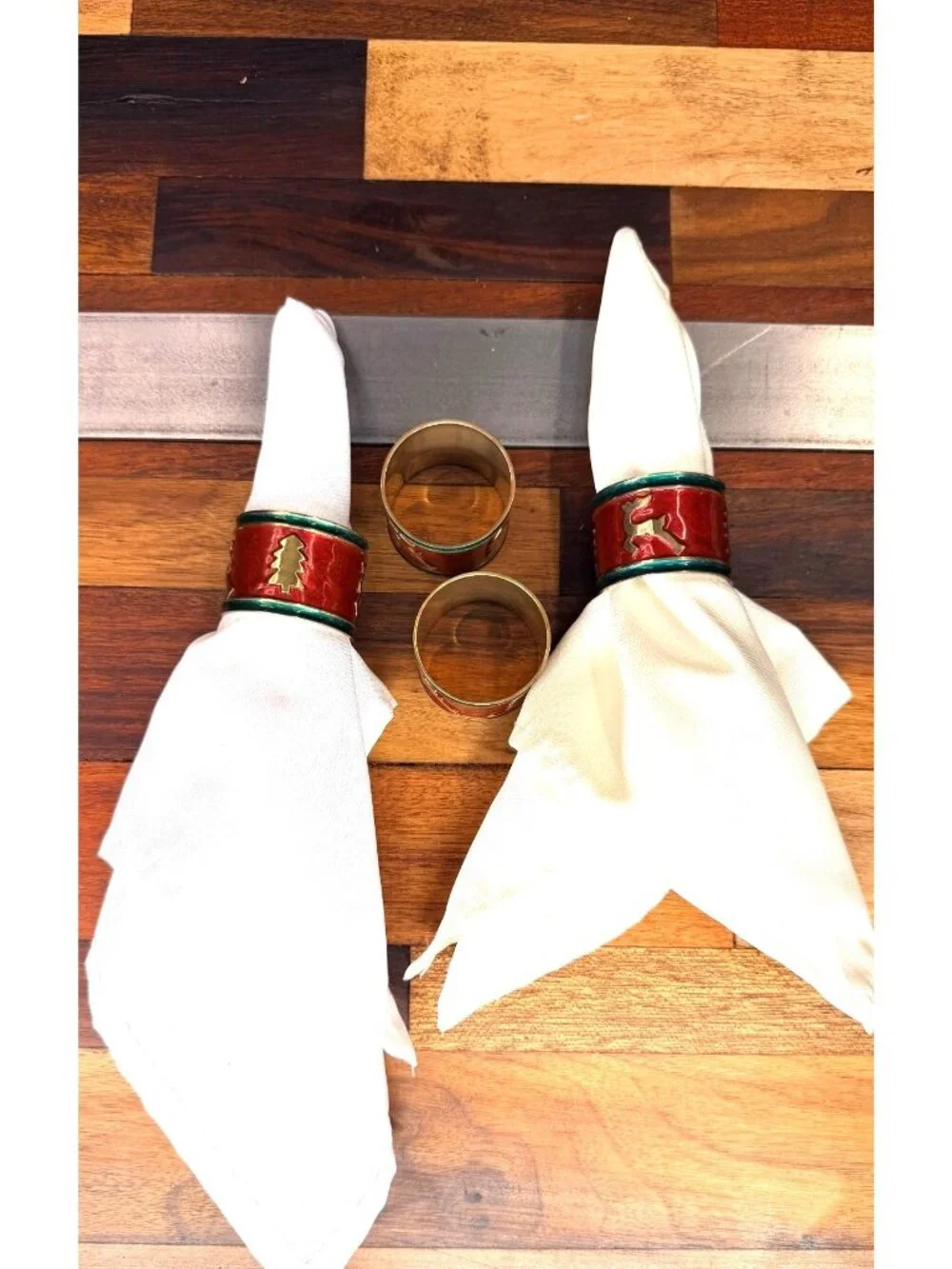 Set of 4 Pier 1 Imports holiday napkin holders,